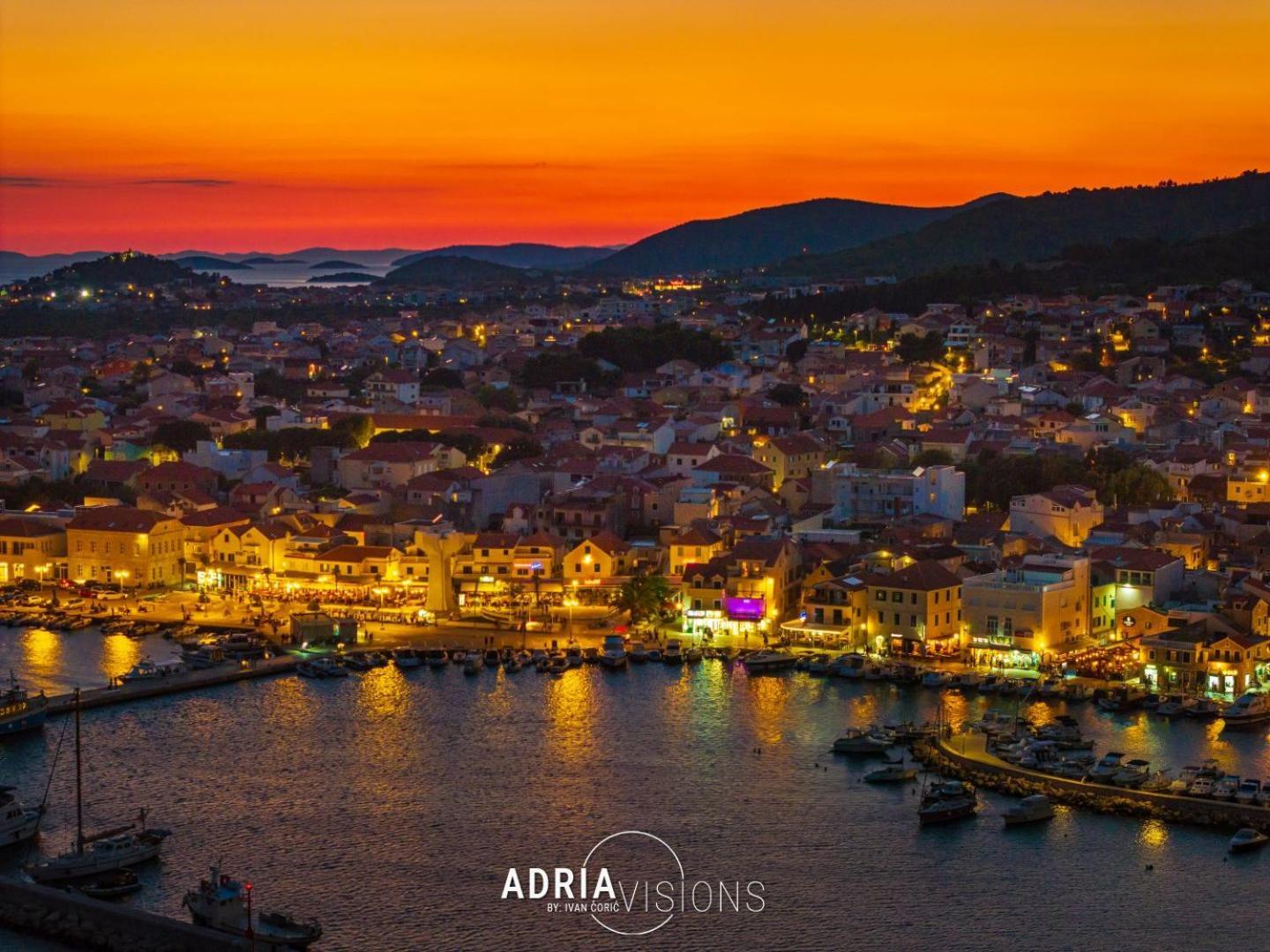 Refresh Boutique Suites - Central Point Vodice Kültér fotó