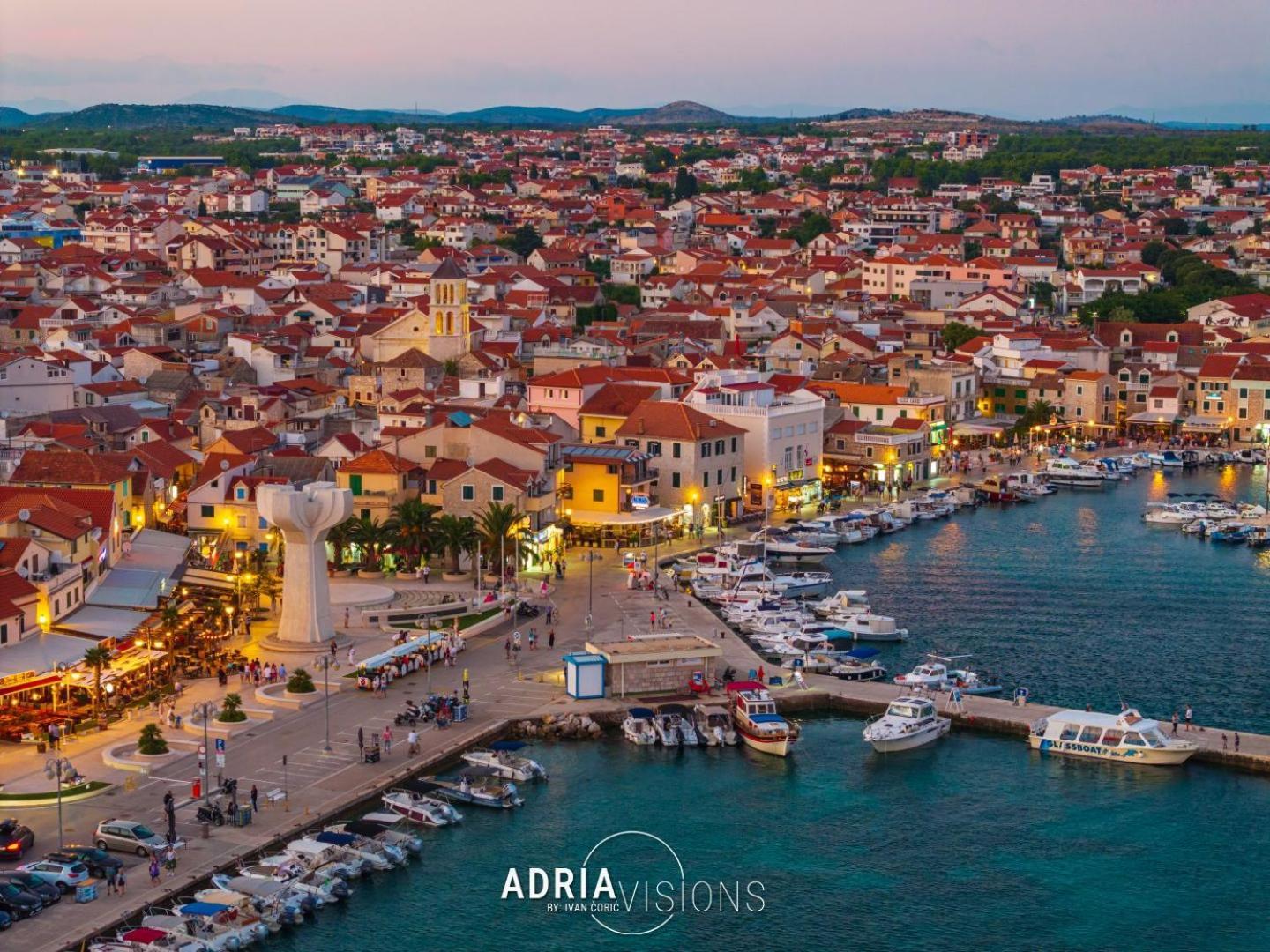 Refresh Boutique Suites - Central Point Vodice Kültér fotó